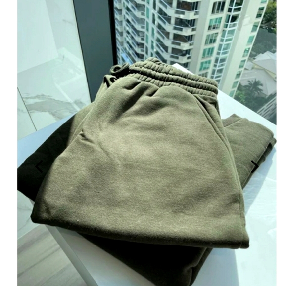 Minaa Monroe 3 piece essentials Jogger Set - Picture 2 of 2